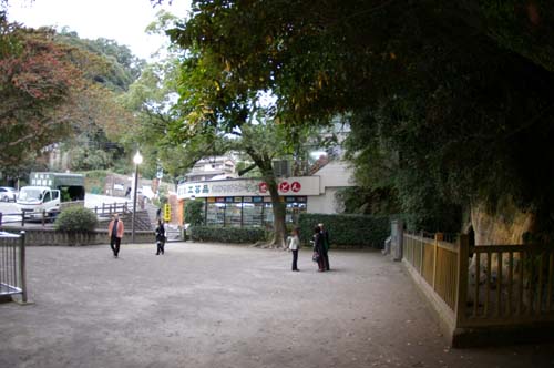 e0187146_1247395.jpg