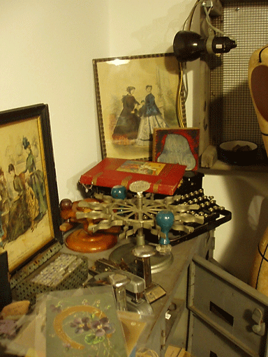 c0129702_10115079.gif