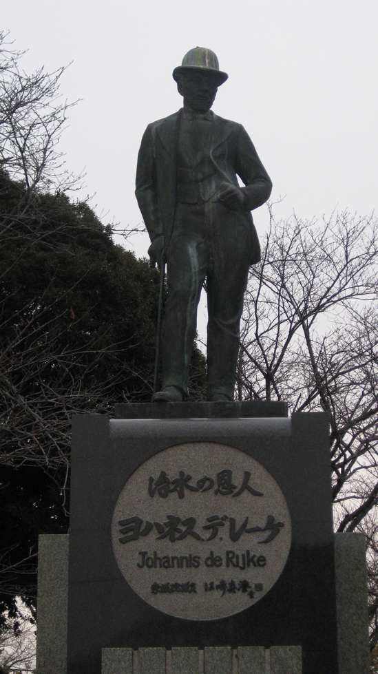e0189070_2128375.jpg