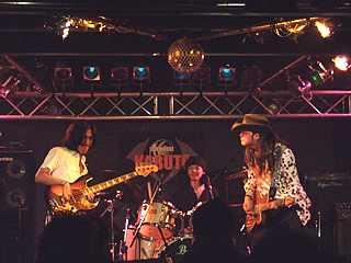 f0036678_17567.jpg