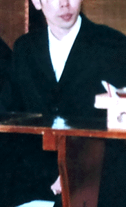 e0103408_1223050.gif
