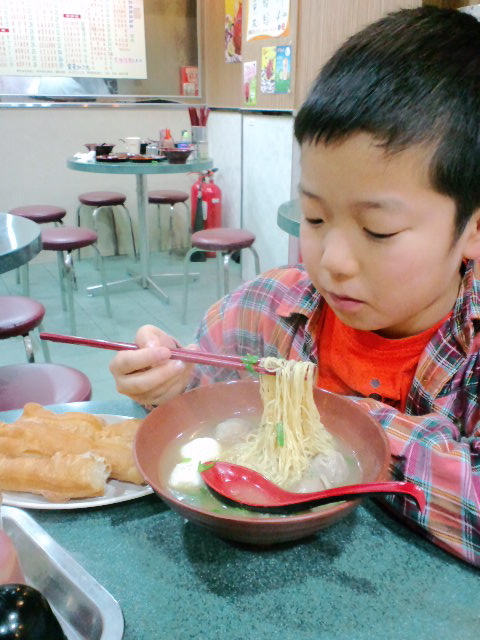 f0098728_2229670.jpg