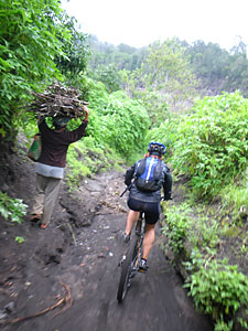 d0023725_1271136.jpg