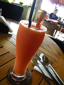 d0023725_128203.jpg