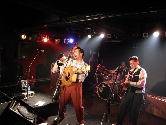 d0075828_1324146.jpg
