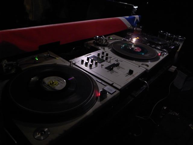 d0075828_1327320.jpg
