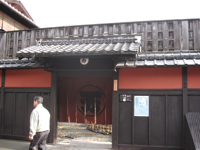 e0126094_8414375.jpg