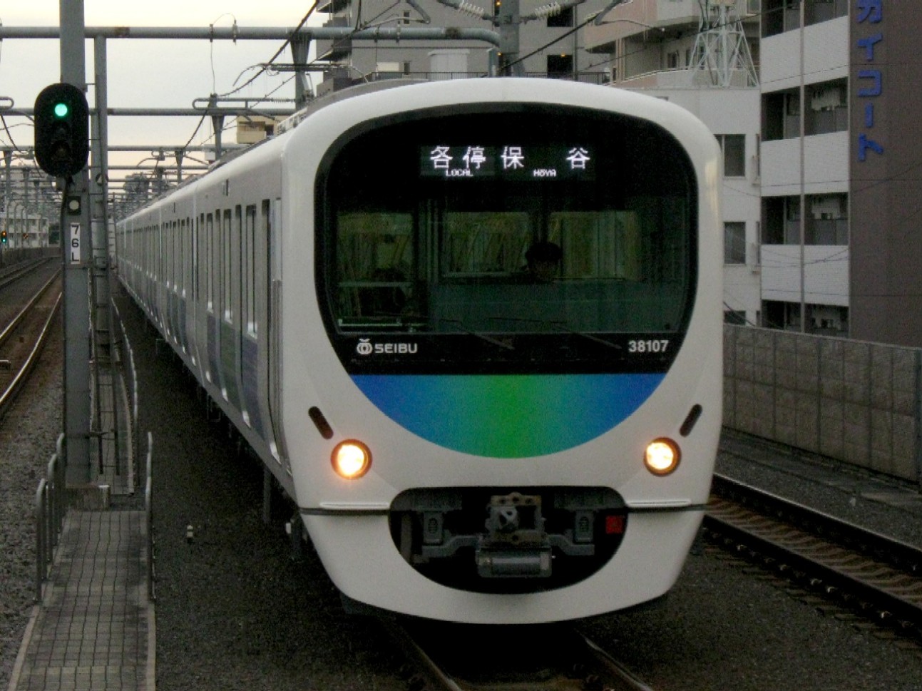 d0044222_2284079.jpg