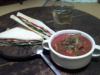 a0157160_2314211.jpg