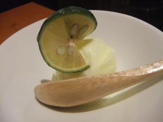 e0132881_0241930.jpg