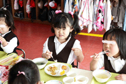 f0082772_23382880.gif