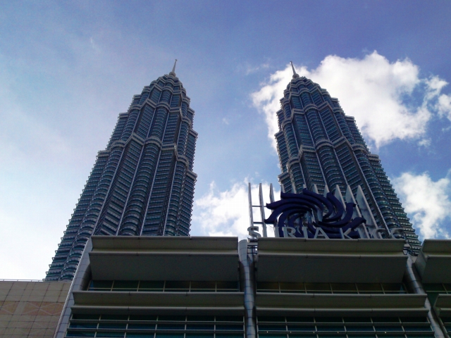 a0000014_0314167.jpg
