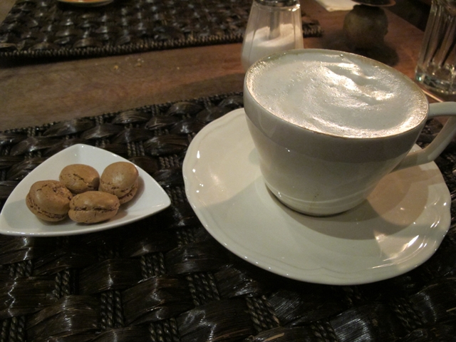 f0224632_8201084.jpg