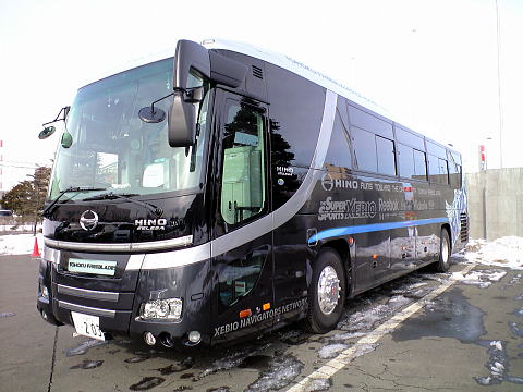 黒いバス