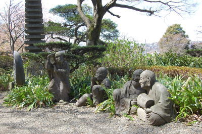 羅漢像お酒