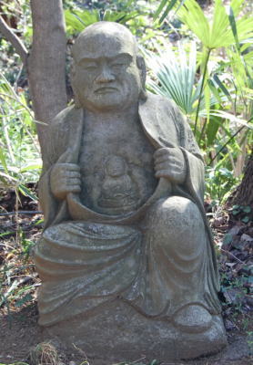 羅漢像胸