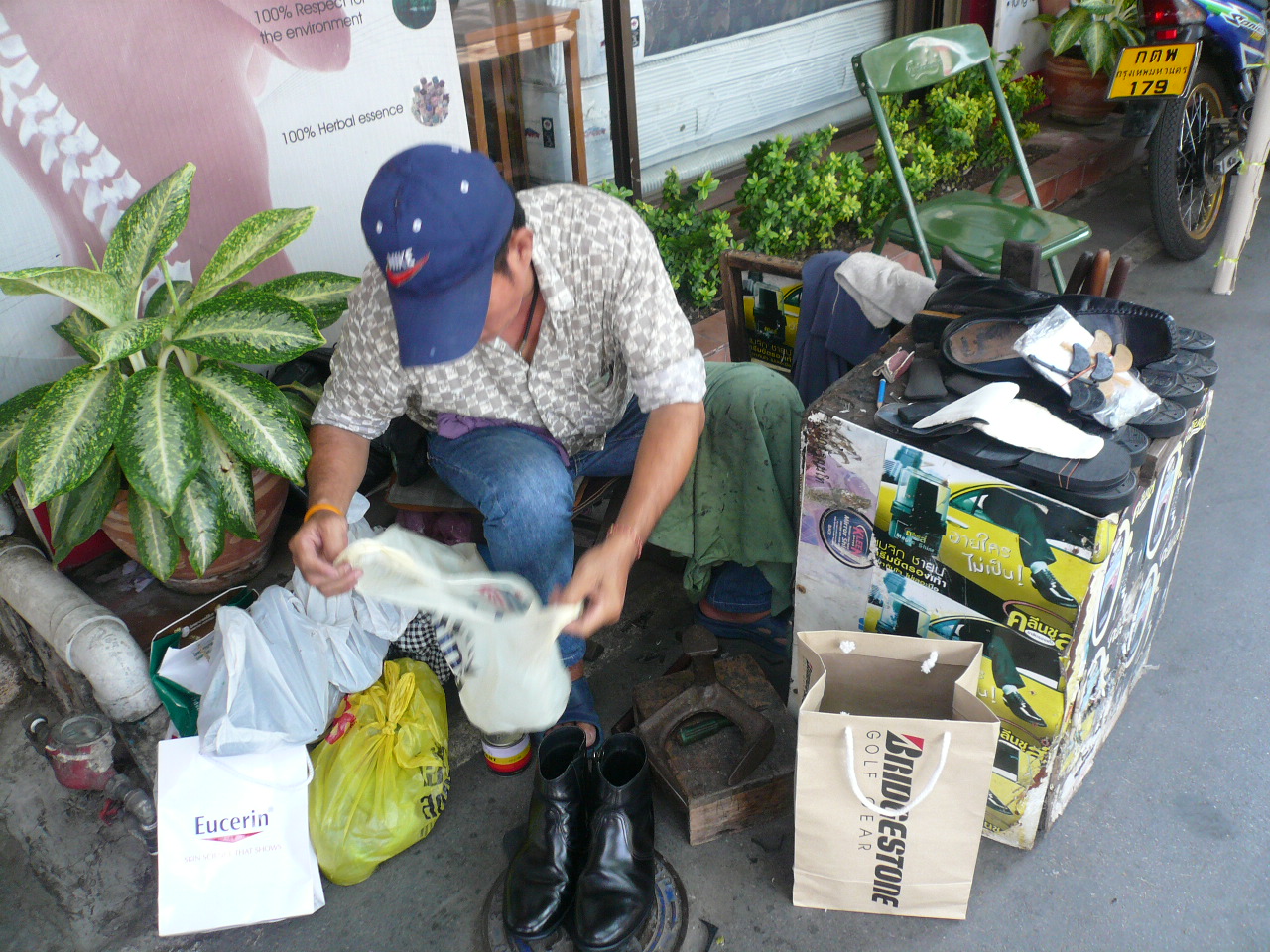 f0233916_034345.jpg