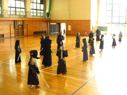f0082772_2164624.gif
