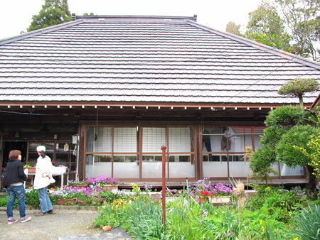 e0190252_1239473.jpg