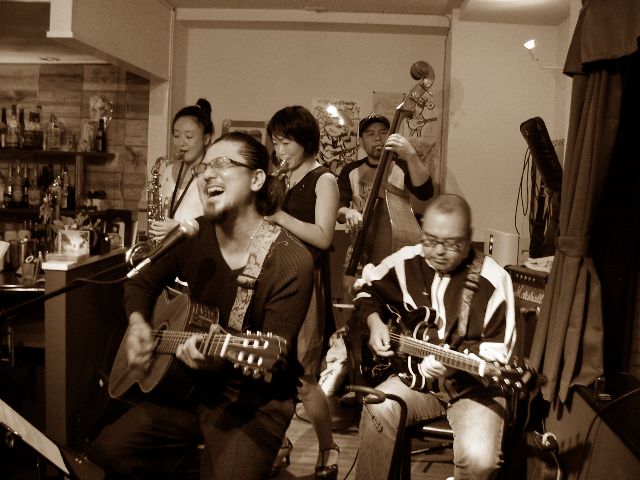 a0000682_11859.jpg