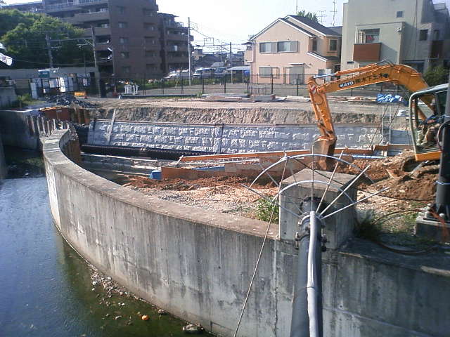 e0037600_64564.jpg