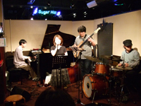 d0034117_21121094.jpg