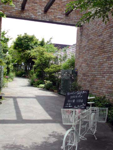 e0177509_0244075.jpg
