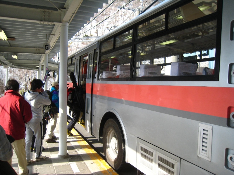 b0180907_1592910.jpg