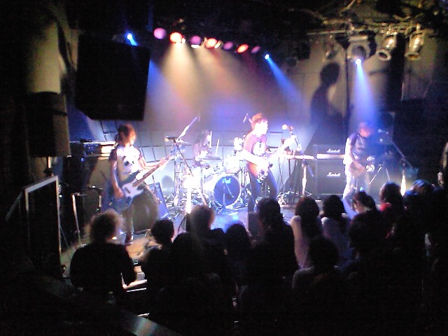 e0000847_23121247.jpg