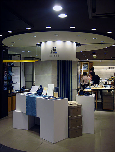 e0185645_2257115.jpg