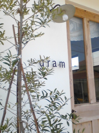 e0125722_1224899.jpg