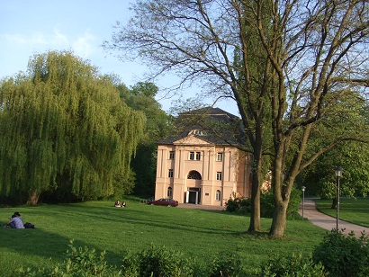 f0055956_0552940.jpg