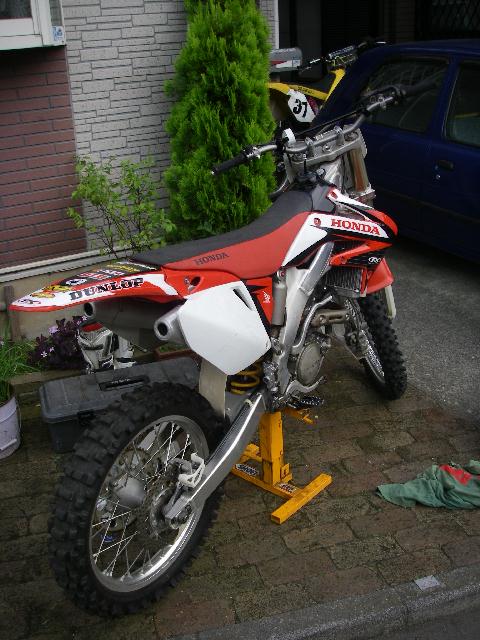 b0024266_21434014.jpg