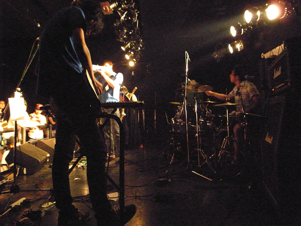 b0115470_0274285.jpg