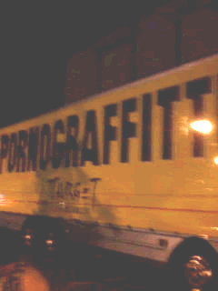 e0148889_21353250.gif