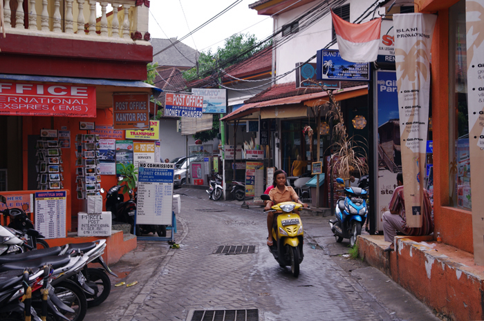 e0038669_1457336.jpg