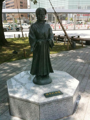 e0019320_1838899.jpg