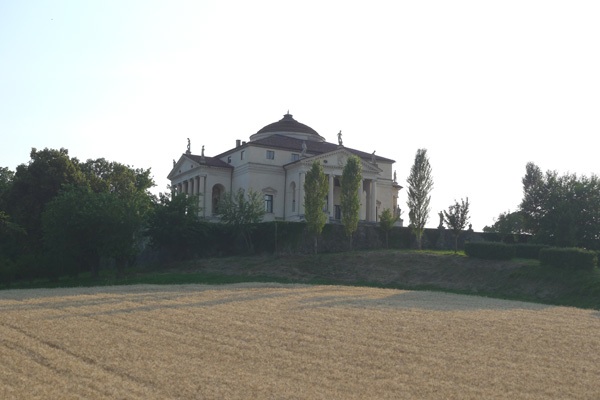 f0204955_19362228.jpg