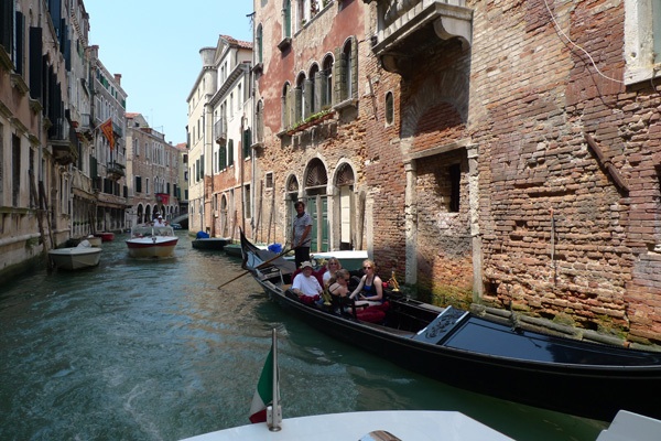 f0204955_19415194.jpg