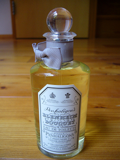 ペンハリガンのブレナムブーケ : ペン・ハリガンとは Penhaligon's 英国発 英国王室御用達ブランド香水のパッケージが