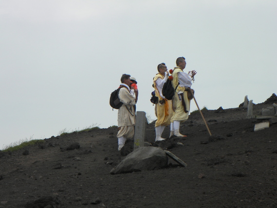 f0204469_22512261.jpg