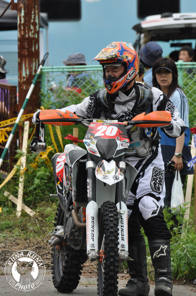 f0210380_23114650.jpg