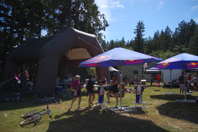 e0128129_1257292.jpg