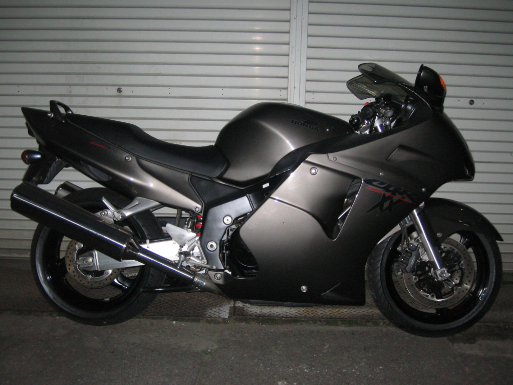 ホンダ CBR1100XX : ビンテージバイク