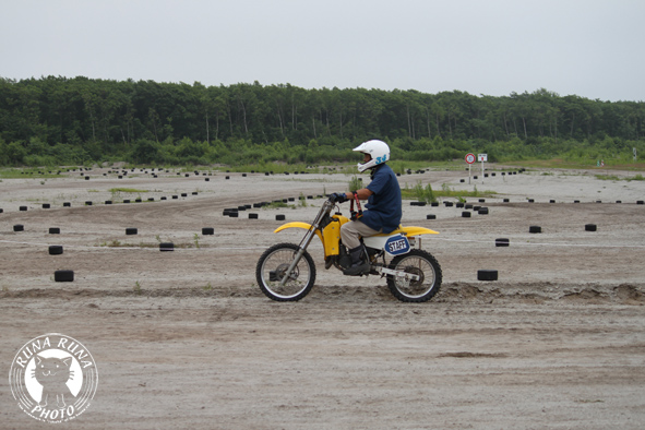 f0210380_22102610.jpg