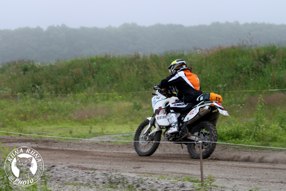 f0210380_22104540.jpg