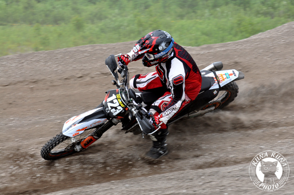 f0210380_1672885.jpg