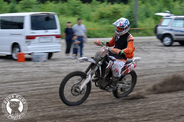 f0210380_2317490.jpg