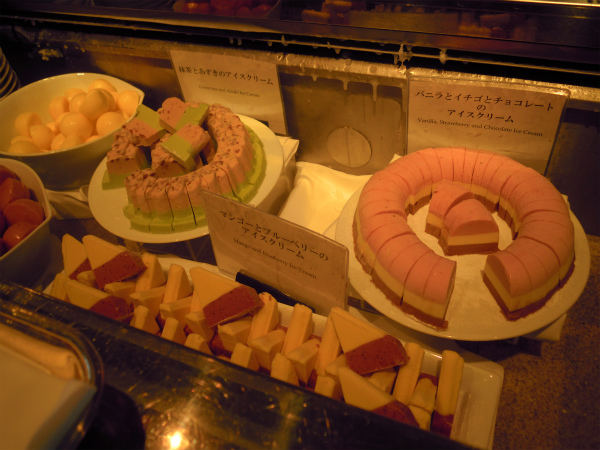 e0121110_2272438.jpg