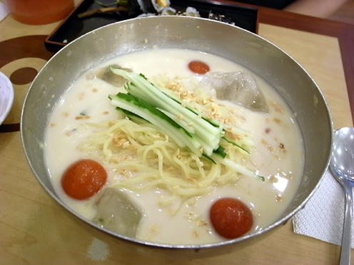 e0043700_11162199.jpg
